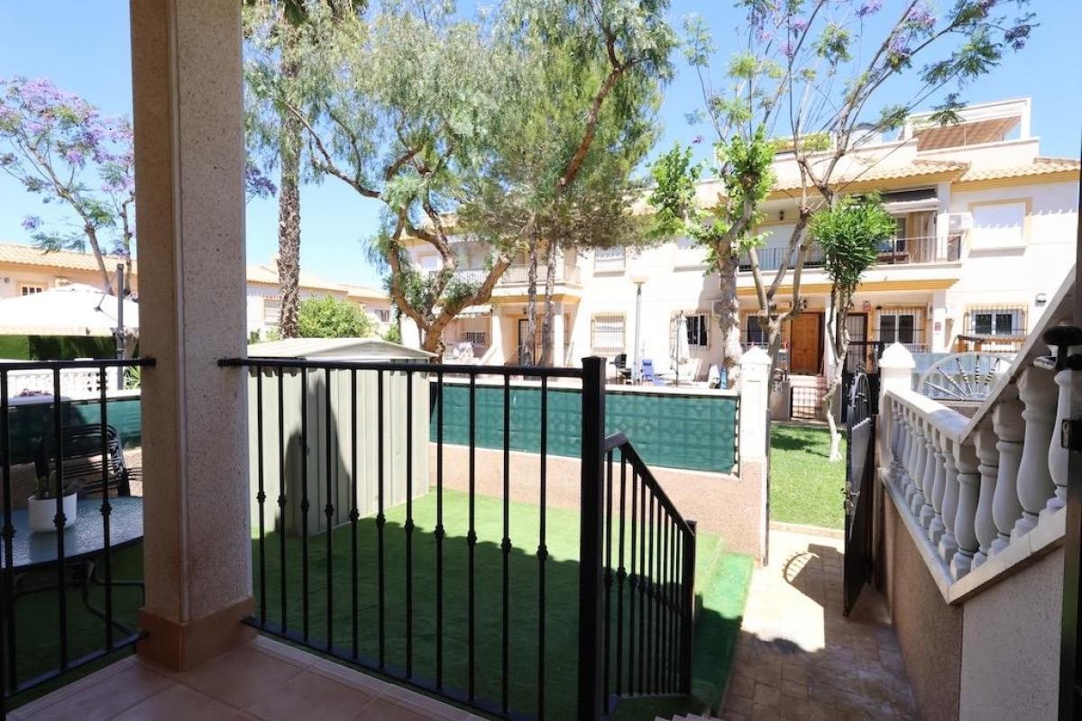 Resale - Bungalow - Orihuela