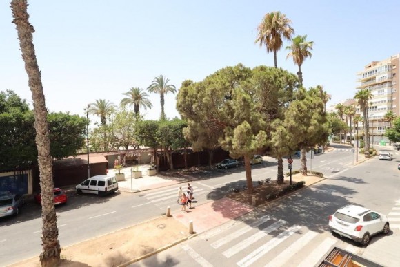 Herverkoop - Appartement  - Torrevieja - torrevieja