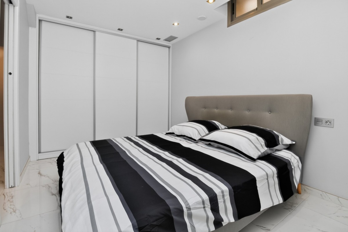 Resale - Villa - Villamartin