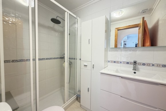 Resale - Apartment  - V