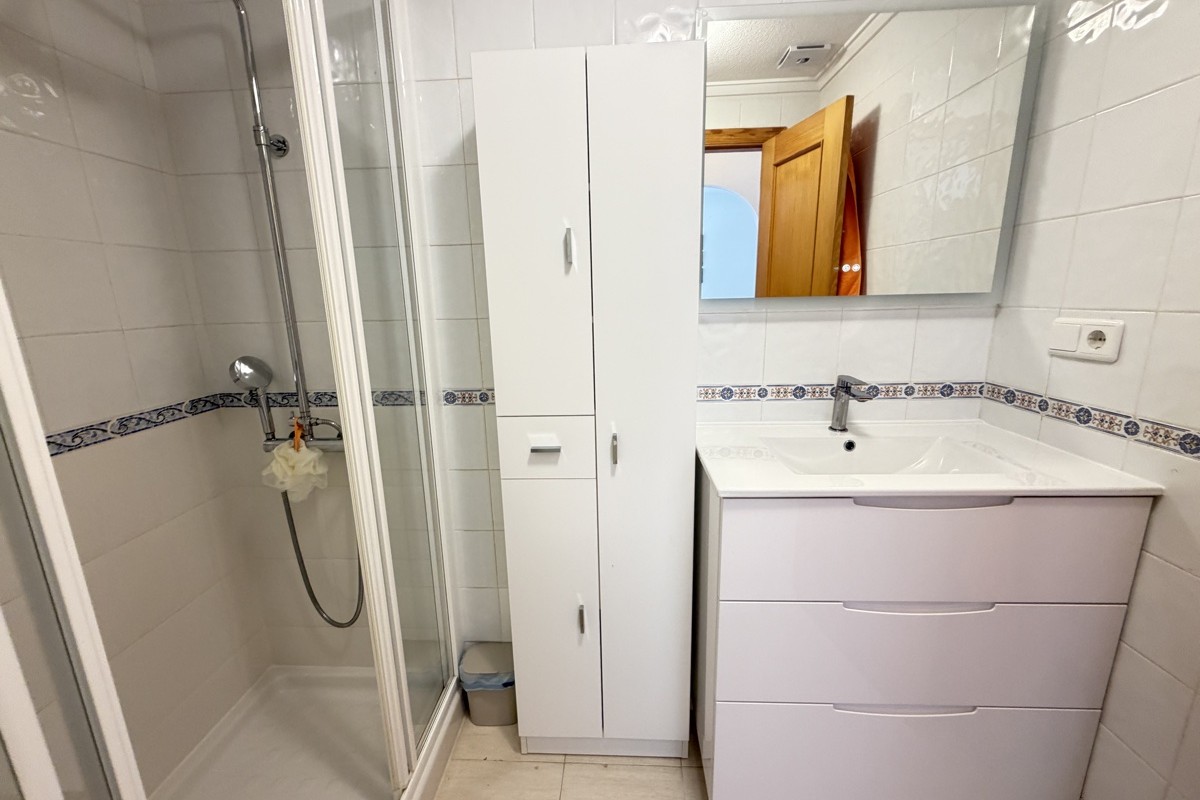 Resale - Apartment  - V