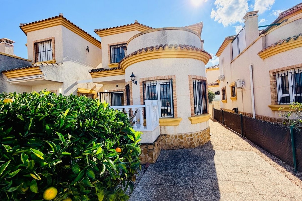 Reventa - Detached Villa - Los Montesinos - La Herrada
