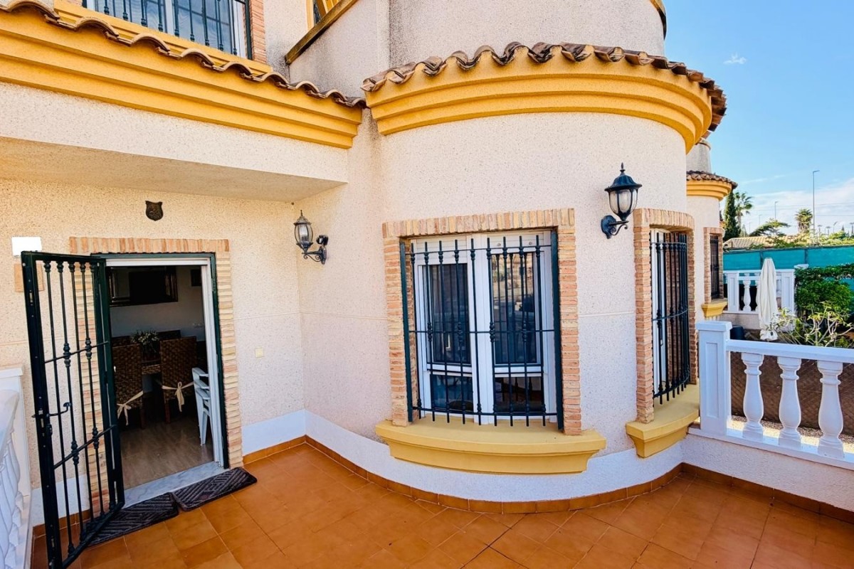 Reventa - Detached Villa - Los Montesinos - La Herrada