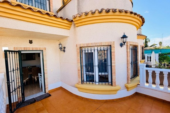 Reventa - Detached Villa - Los Montesinos - La Herrada