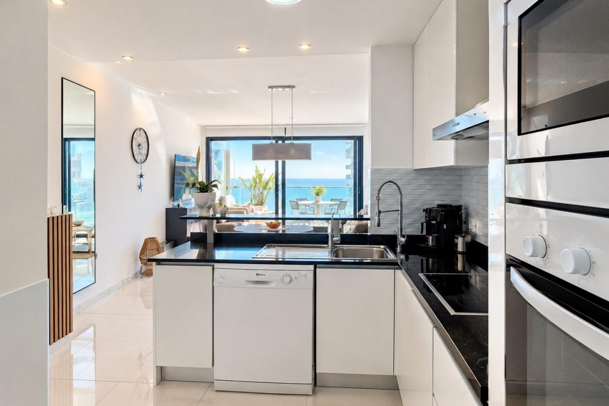 Resale - Apartment  - Torrevieja - Punta prima