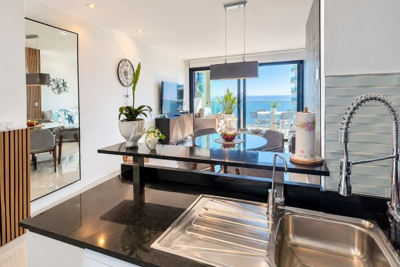 Resale - Apartment  - Torrevieja - Punta prima