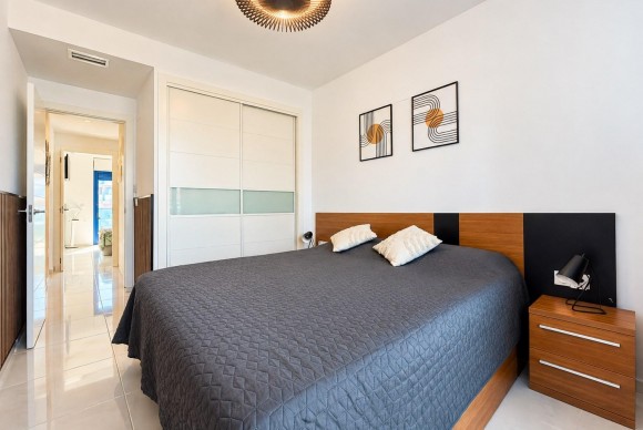 Resale - Apartment  - Torrevieja - Punta prima