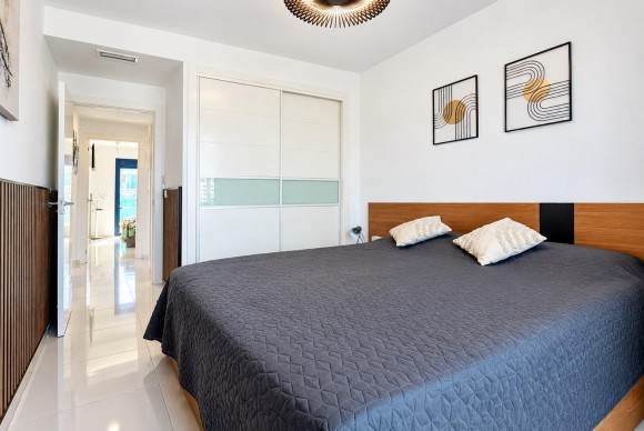 Resale - Apartment  - Torrevieja - Punta prima
