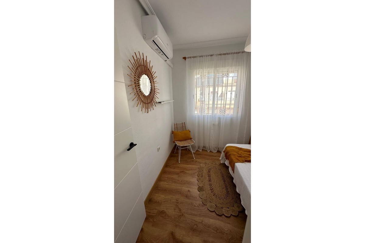 Reventa - House - Torrevieja - Playa Flamenca