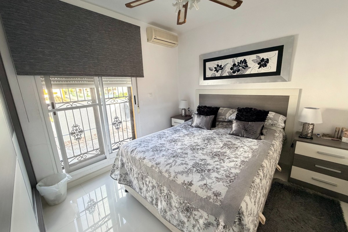 Resale - Townhouse - Orihuela Costa - Entre Naranjos Vistabella