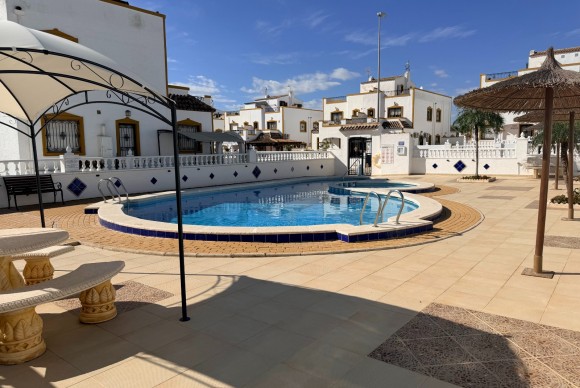 Resale - Townhouse - Orihuela Costa - Entre Naranjos Vistabella