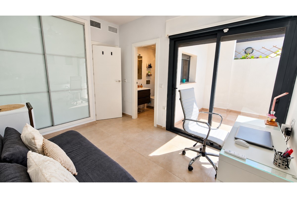 Resale - House - Orihuela Costa - Villamartín