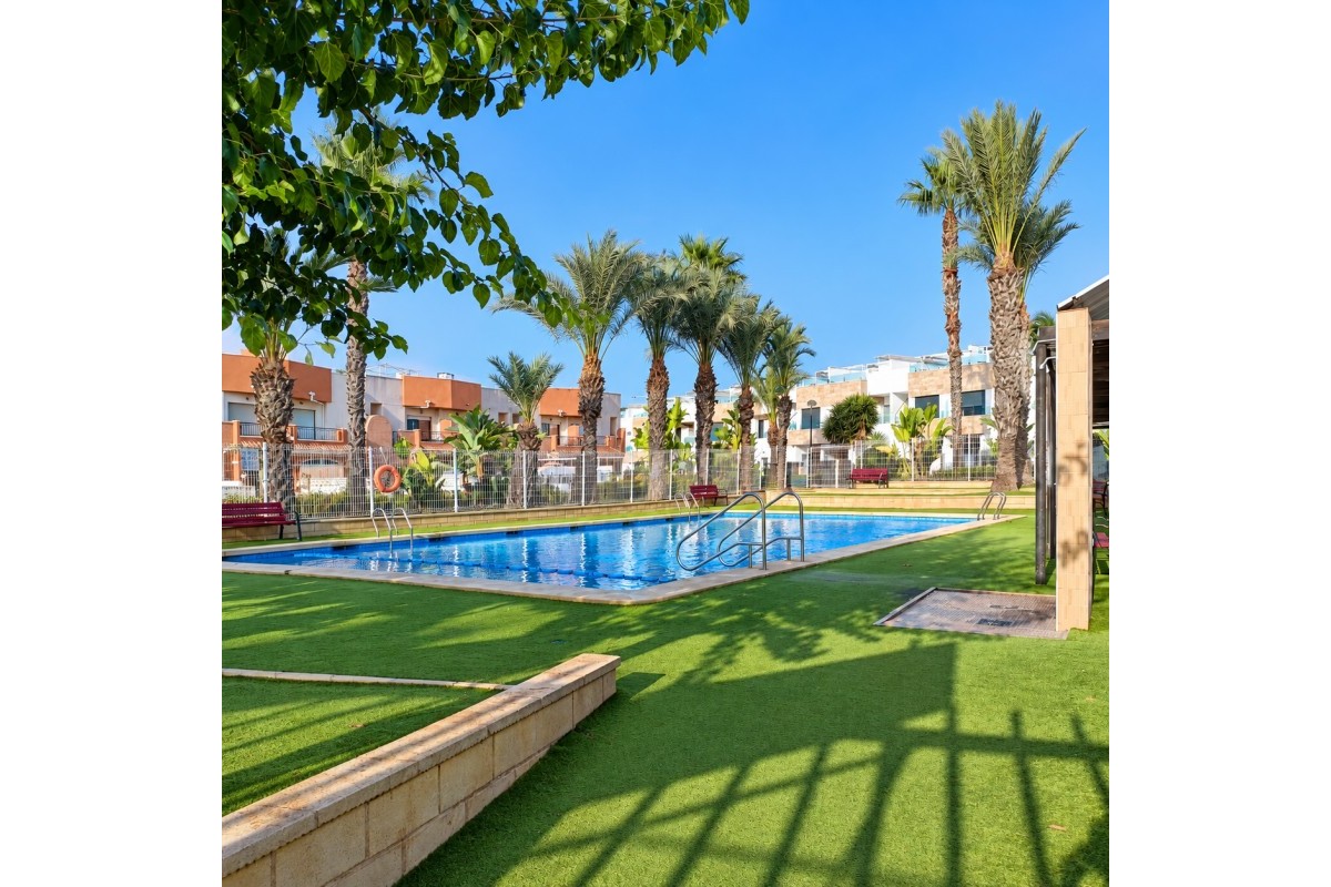 Resale - House - Orihuela Costa - Villamartín
