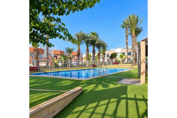 Resale - House - Orihuela Costa - Villamartín