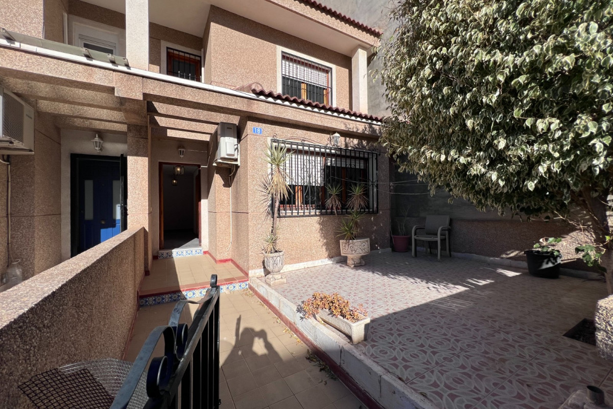 Resale - Townhouse - Jacarilla