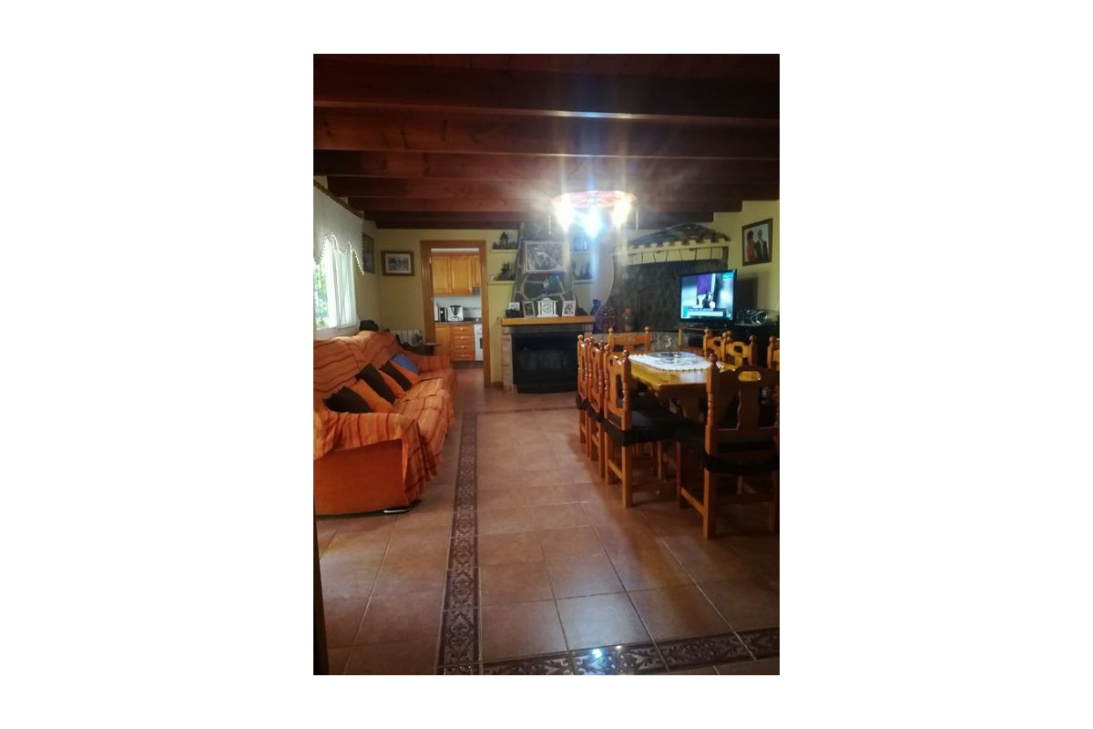 Resale - Country House - Onil