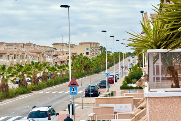 Resale - Apartment  - Torrevieja - Punta prima