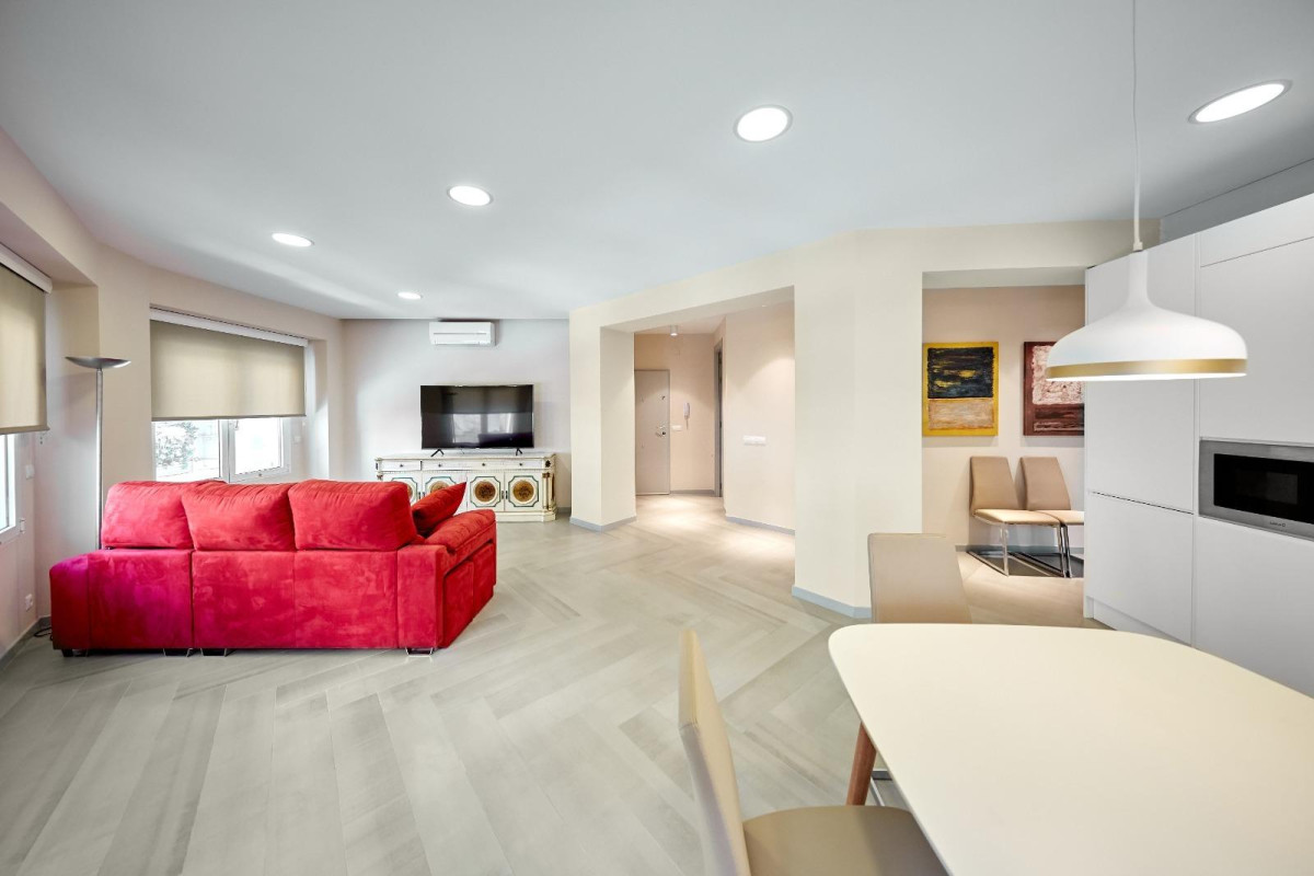 Alquiler a largo plazo - Apartamento / piso - SAN JUAN ALICANTE - Centro