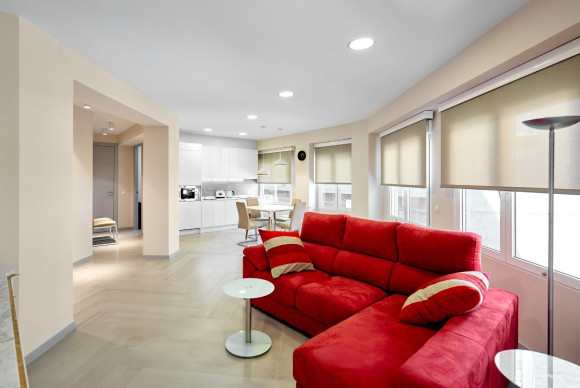 Alquiler a largo plazo - Apartamento / piso - SAN JUAN ALICANTE - Centro