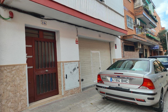 Revente - Commercial Unit - Madrid - Palomeras Sureste