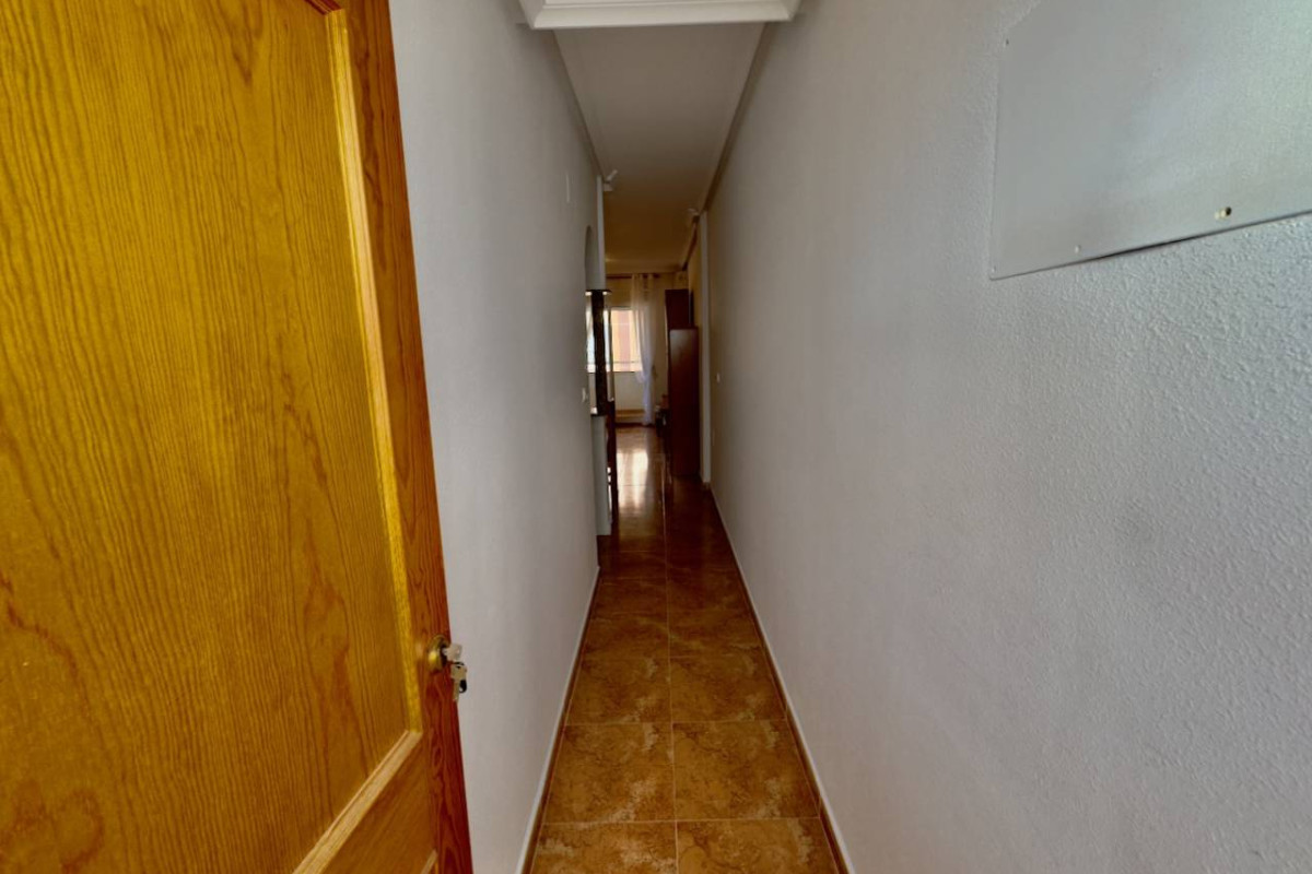 Reventa - Apartamento / piso - Los Montesinos - los montesinos