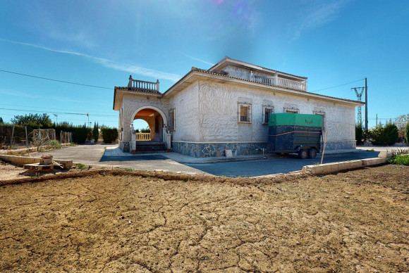 Resale - Country House - Crevillente