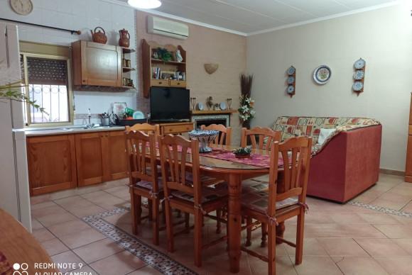 Resale - Country House - Novelda