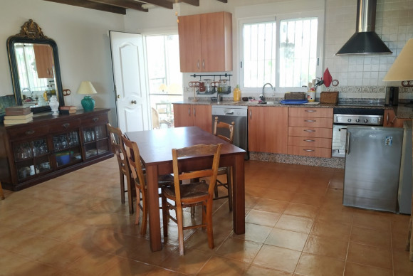 Resale - Country House - ABANILLA