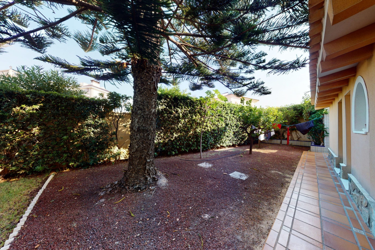 Reventa - Chalet Independiente - Orihuela Costa