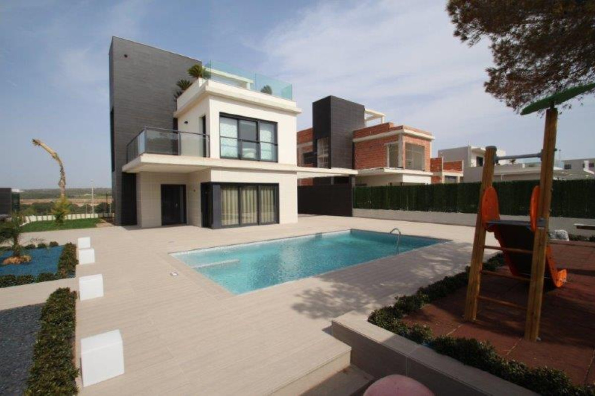 Resale - Villa - Orihuela Costa