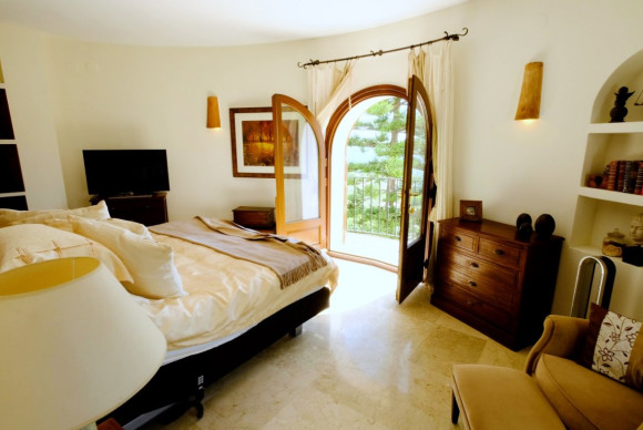 Resale - Villa - Benissa - Fustera