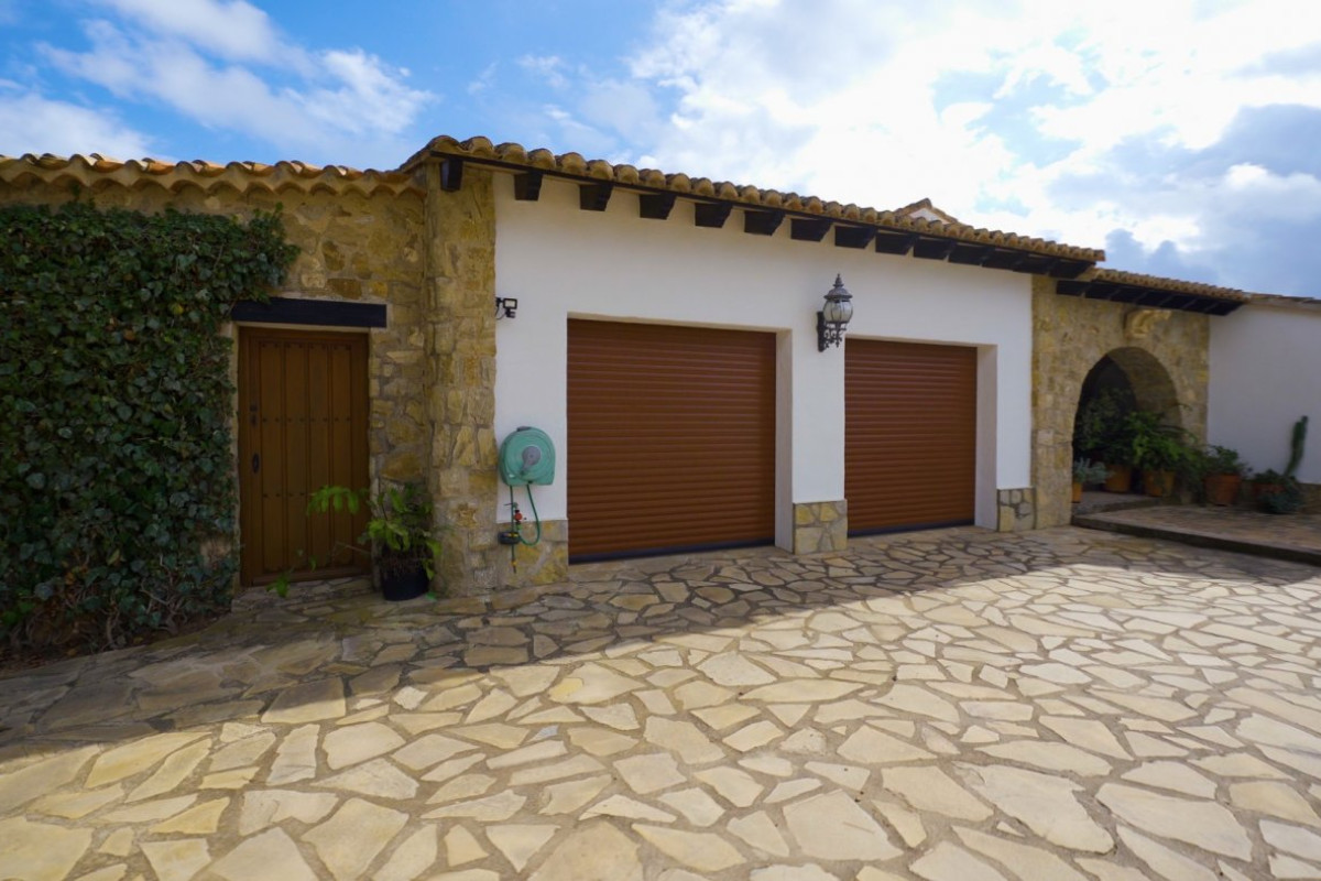 Resale - Villa - Benissa - Fustera