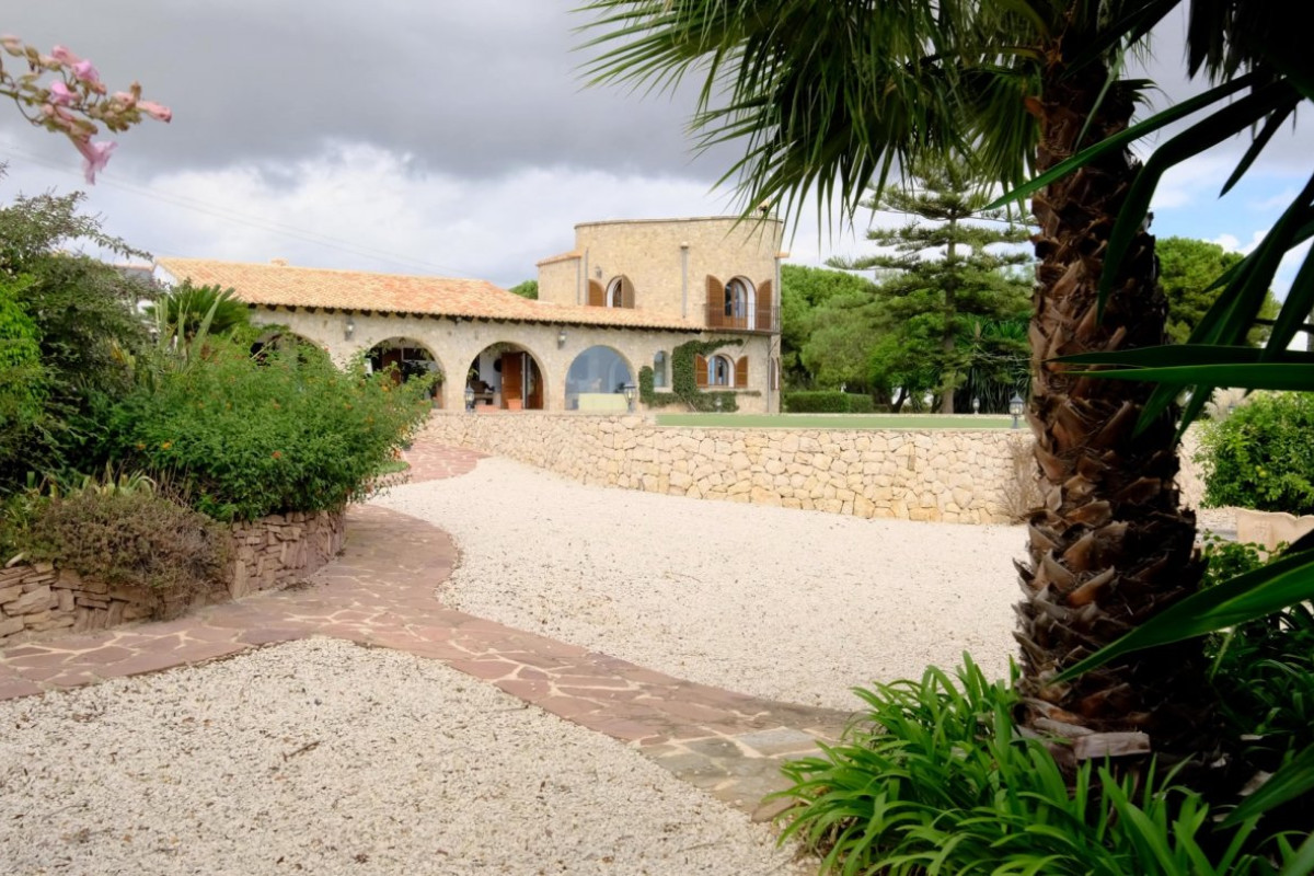 Resale - Villa - Benissa - Fustera