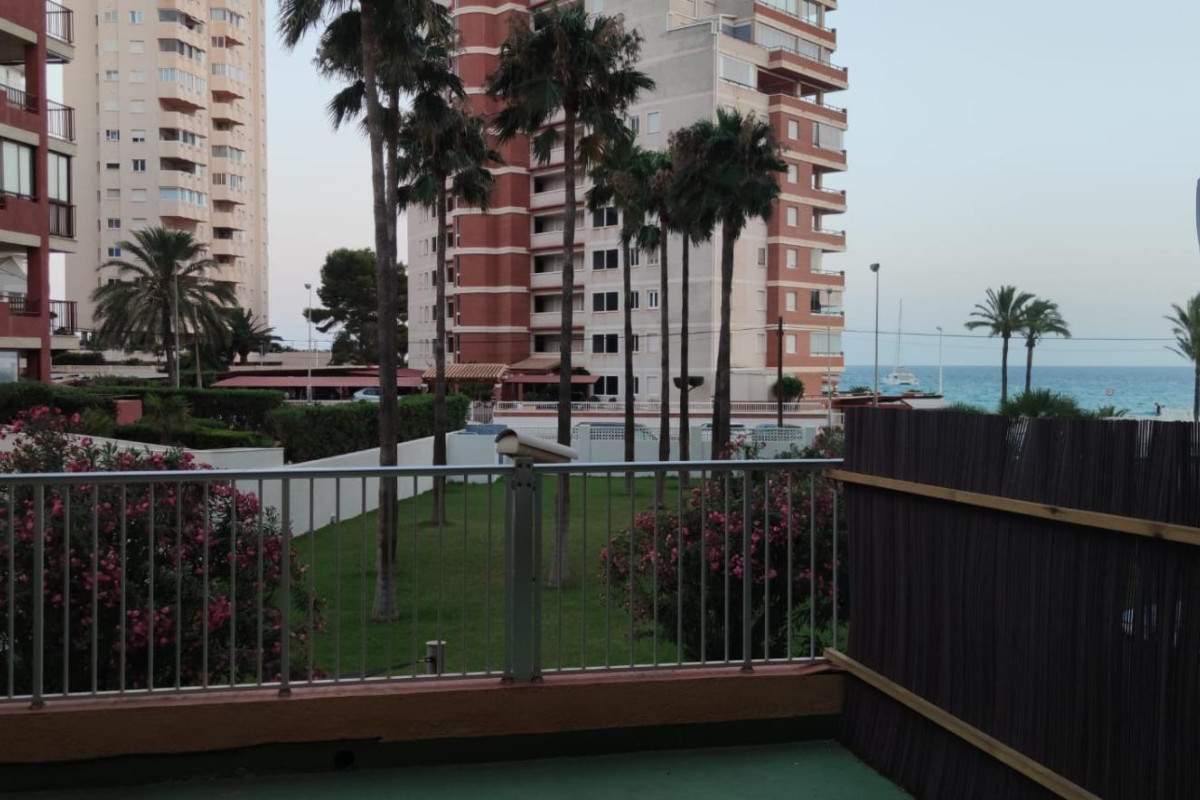 Resale - Apartment  - Calpe - Playa arenal-bol