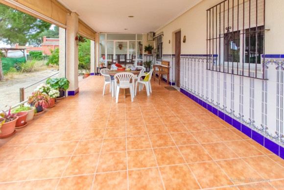 Resale - Country House - Elche