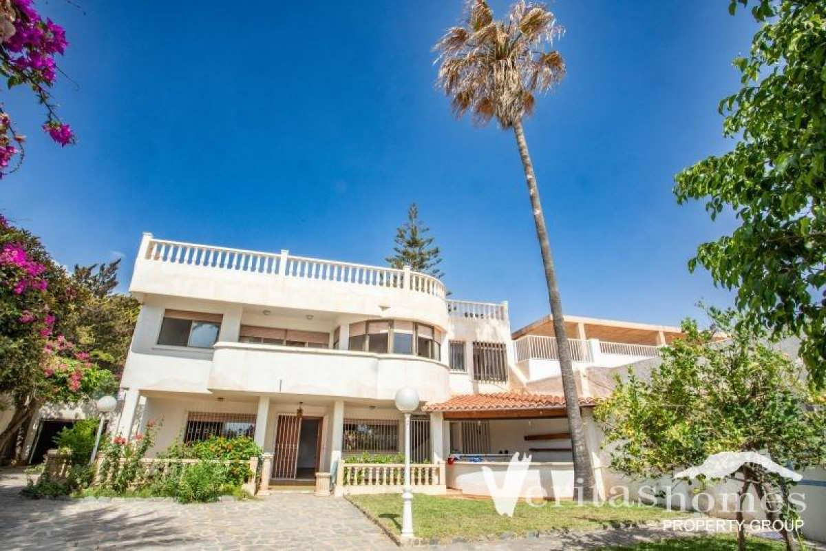 Resale - Villa - Mojacar Playa