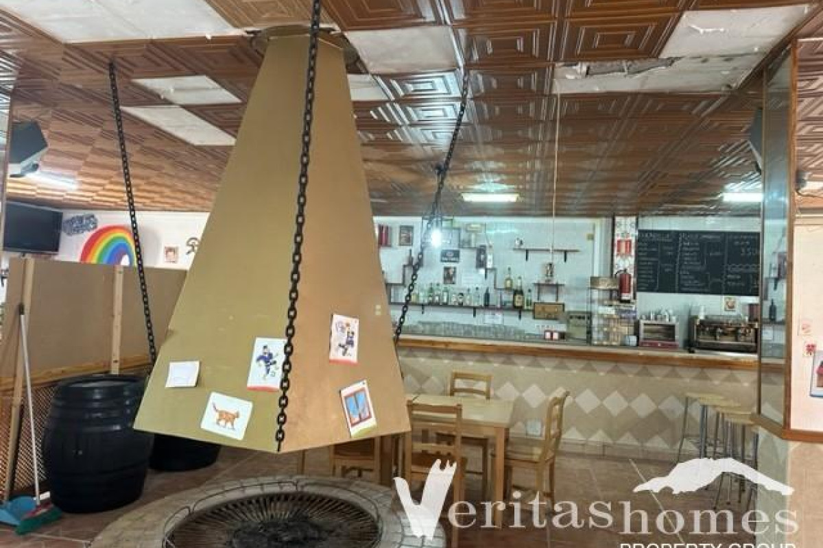 Reventa - Local Comercial - Los Gallardos