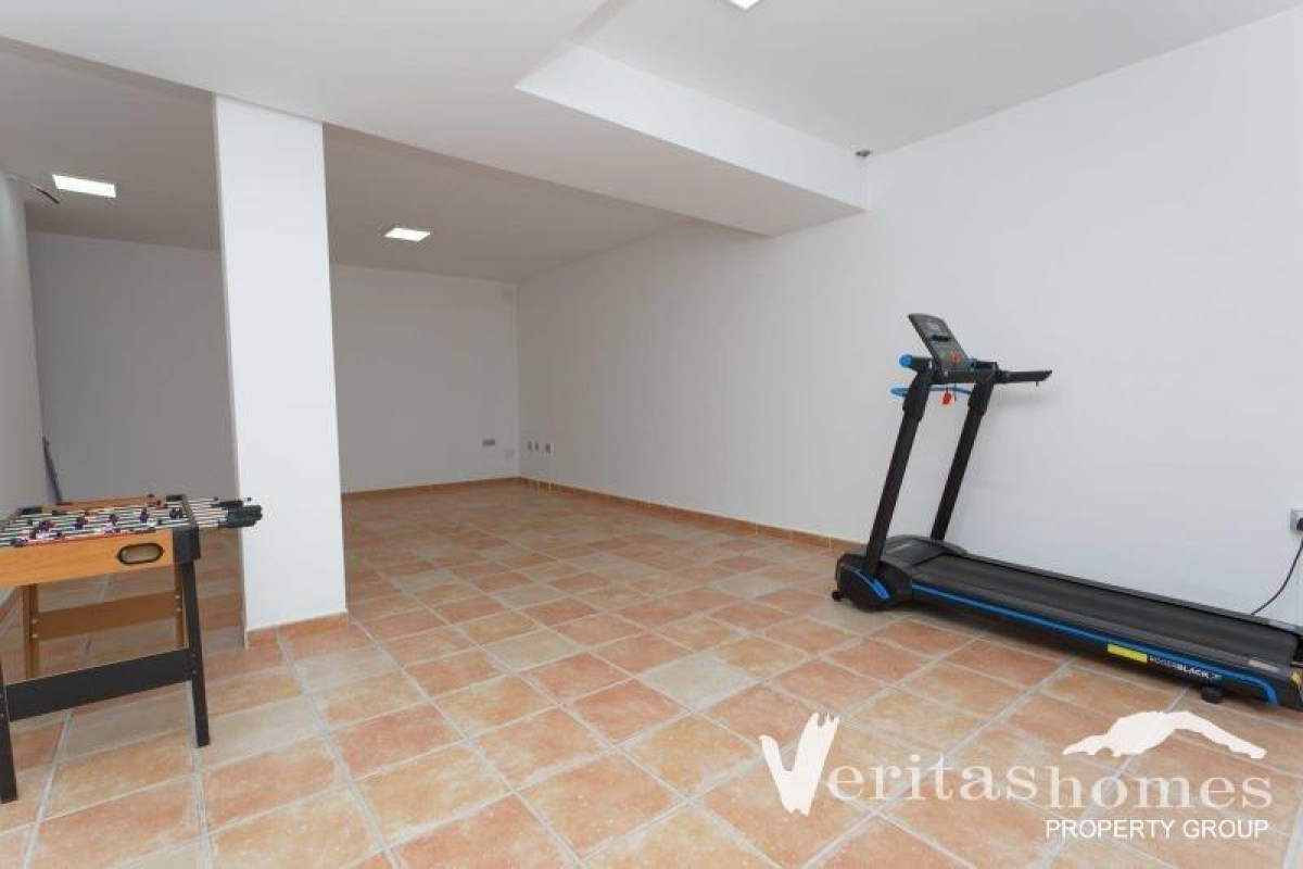 Resale - Town House - Vera