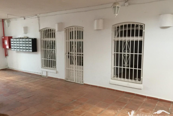 Reventa - Local Comercial - Mojacar