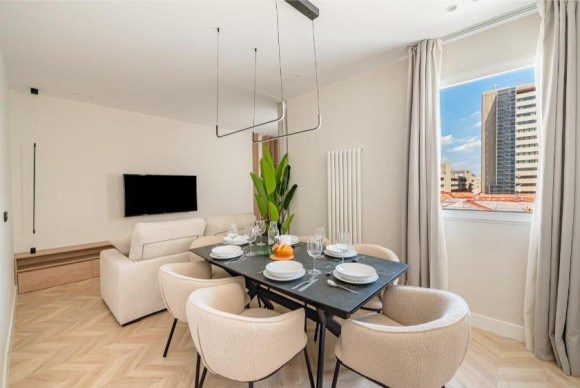 Resale - Apartment  - Madrid - Salamanca