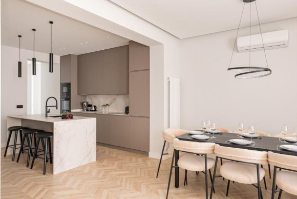 Reventa - Apartamento / piso - Madrid - Centro