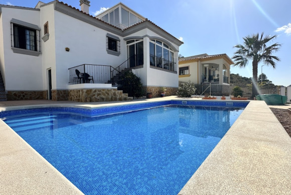 Resale - Villa - HONDON DE LAS NIEVES