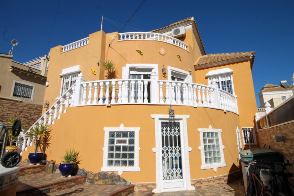 Reventa - House - Orihuela Costa - Villamartin