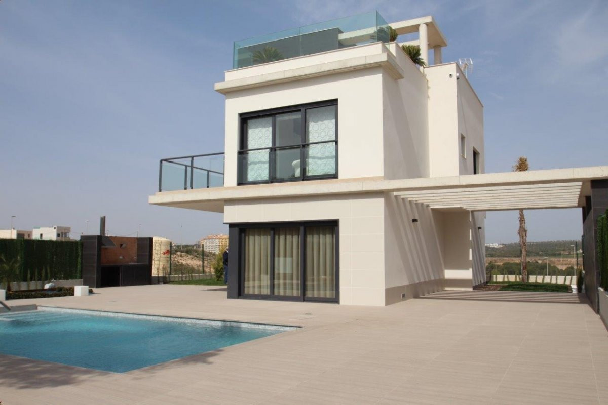 Resale - Villa - Orihuela Costa - Campoamor