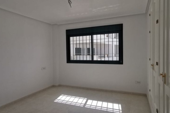 Reventa - Apartamento / piso - Orihuela Costa