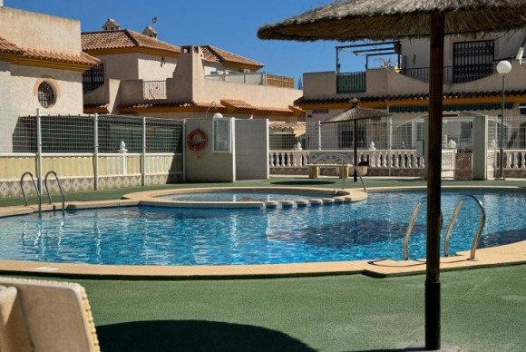 Resale - Villa - Orihuela Costa