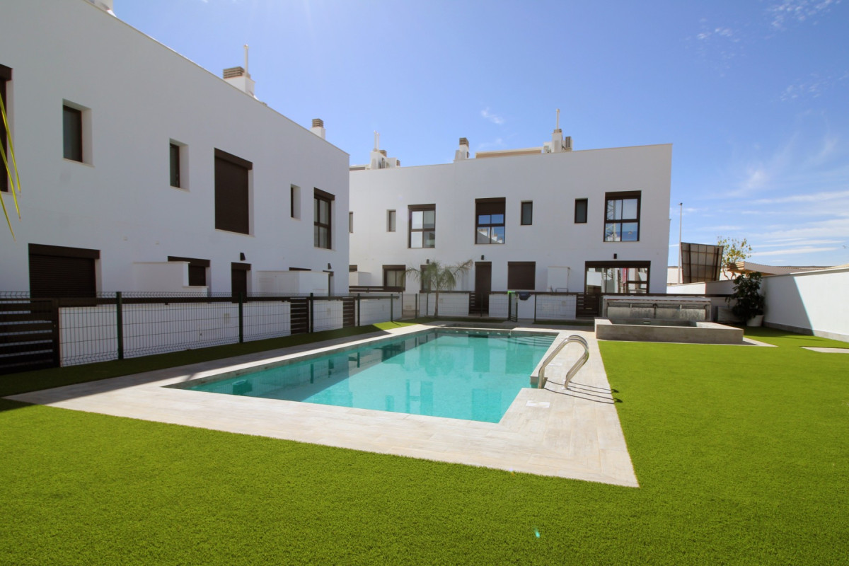 New Build - Townhouse - Pilar de la Horadada - PILAR DE LA HORADADA