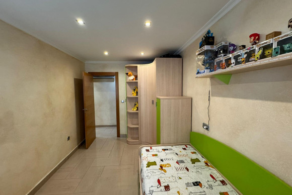 Resale - Apartment  - Torrevieja - Centro