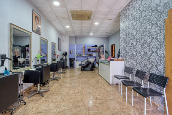 Resale - Commercial for sale - Torrevieja - La Mata