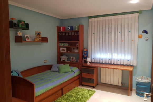 Resale - Villa - Novelda